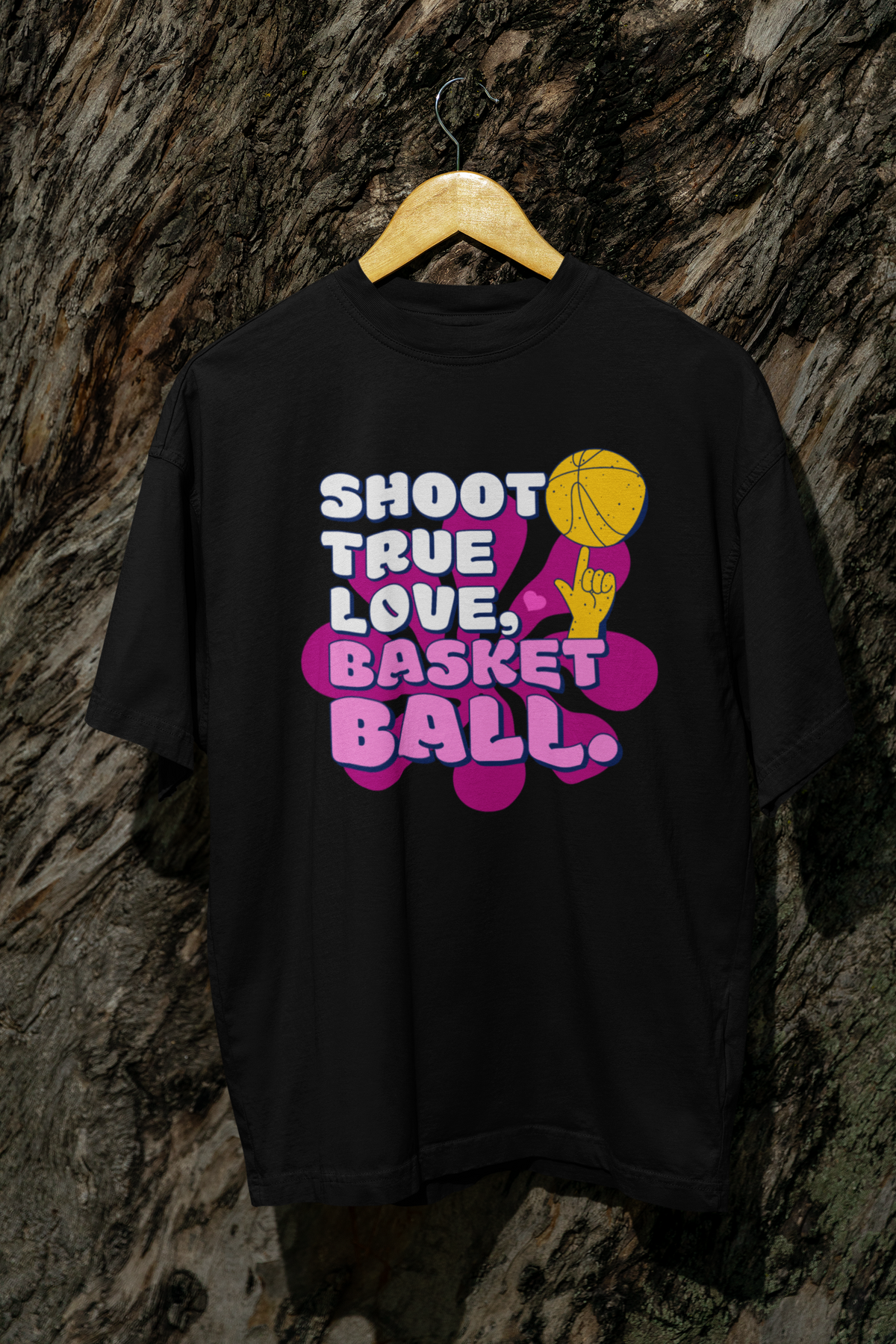 Oversized Basketball T-Shirt Shoot True Love mockup Schwarz 100% Baumwolle